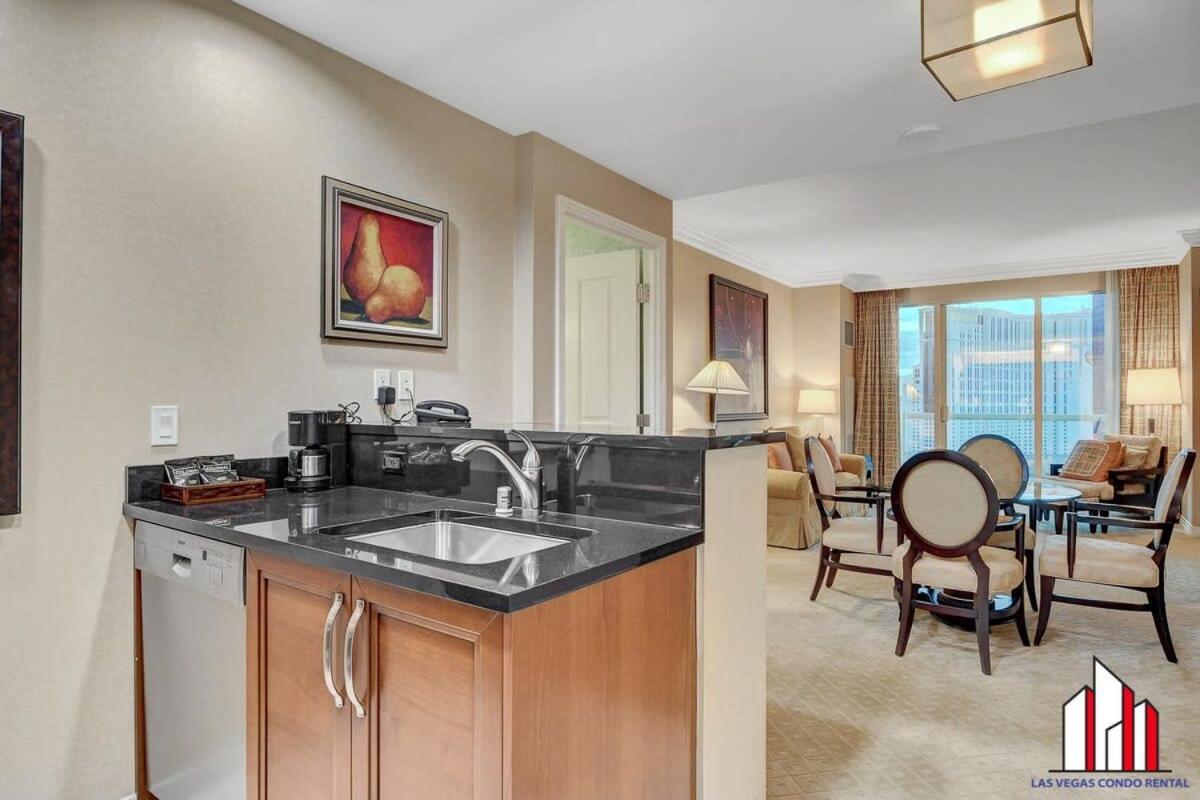 Casa vacanze Mgm Signature-18-701 1br2ba Strip View Balcony *