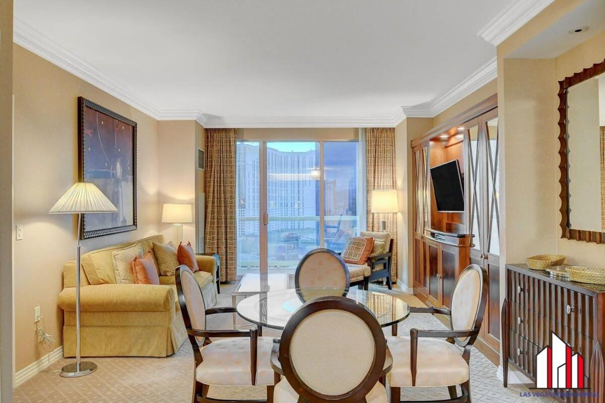Casa vacanze Mgm Signature-18-701 1br2ba Strip View Balcony *